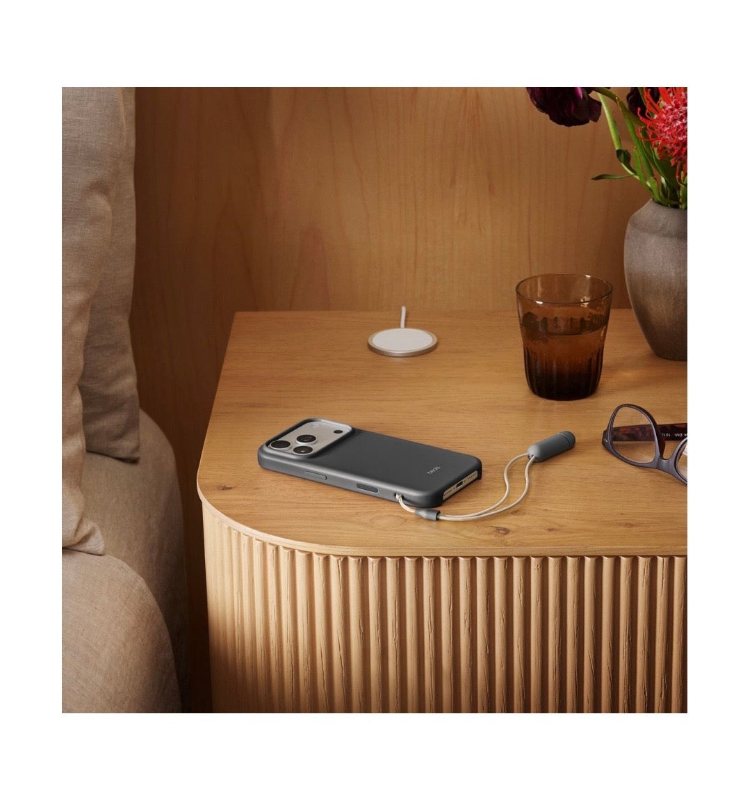 Beats iPhone 17 Pro/ Pro Max Case with MagSafe and Camera Control — Granite Gray